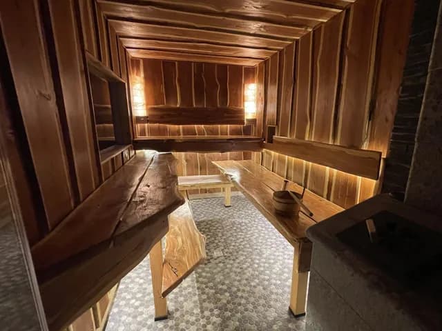 Cedar Banya
