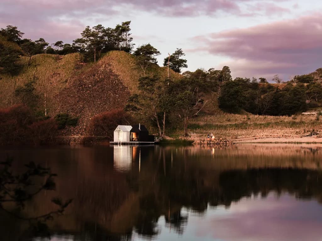 Floating Sauna Lake Derby