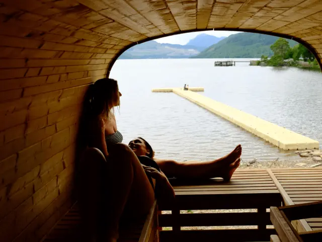 Hot Tottie Sauna — Luss