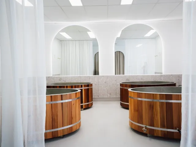 Plunge Bathhouse And Recovery Centre
