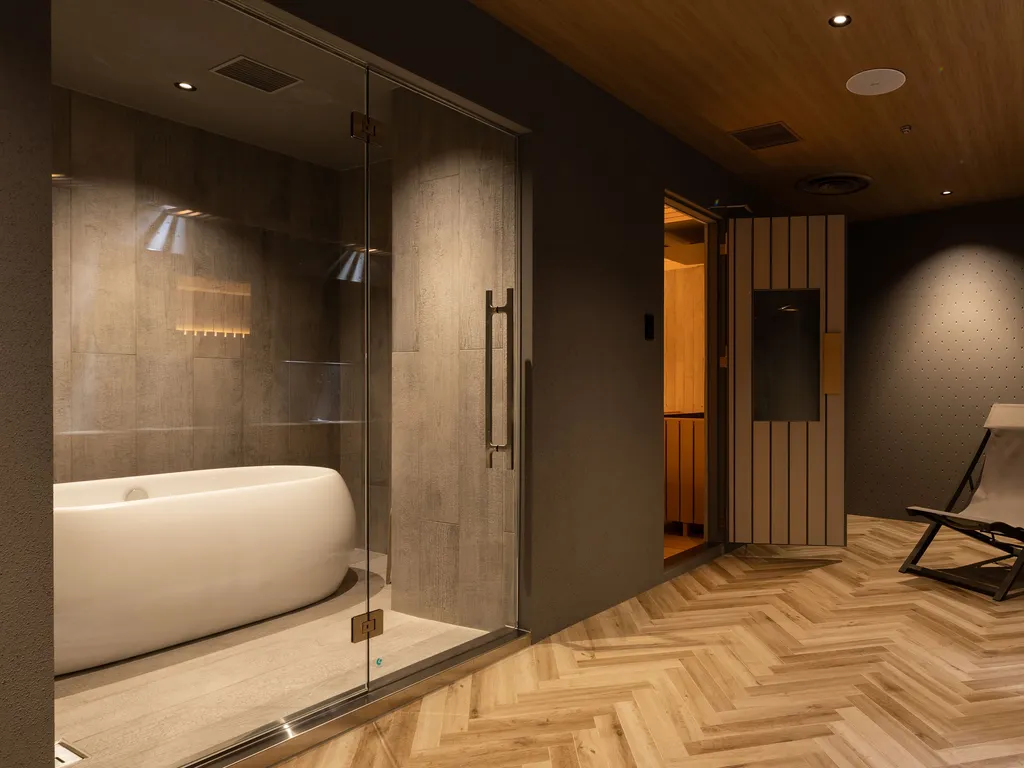 Re: Private Sauna