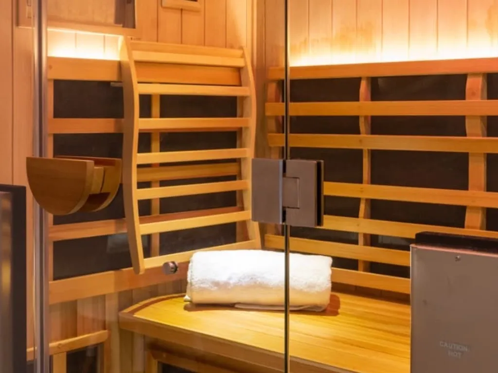 Sauna Float ACT